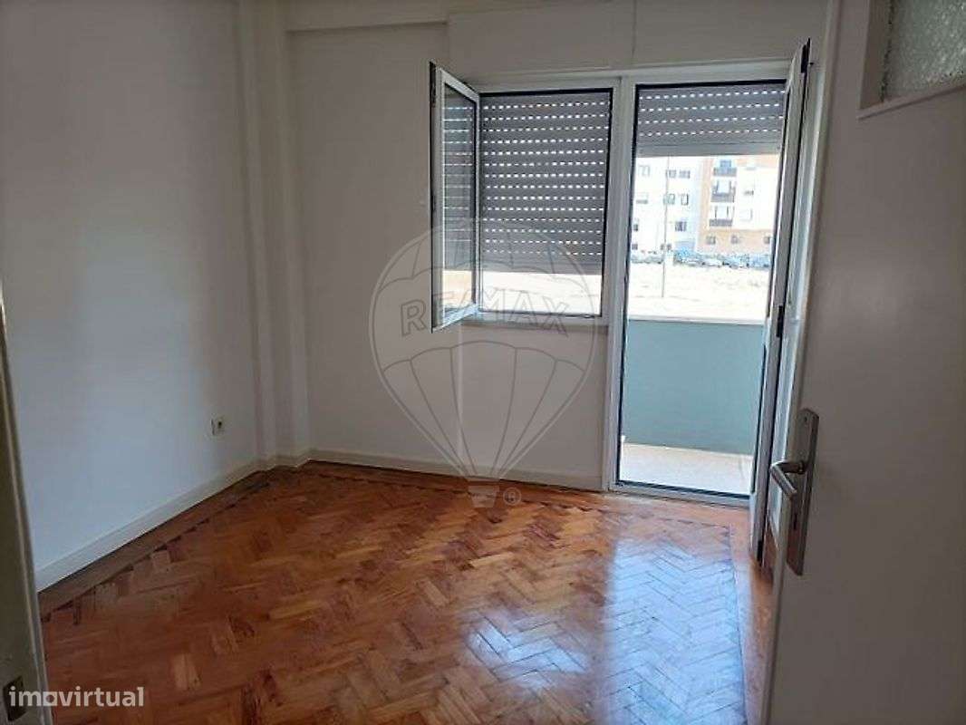 Apartamento T2 para arrendamento - Grande imagem: 4/10