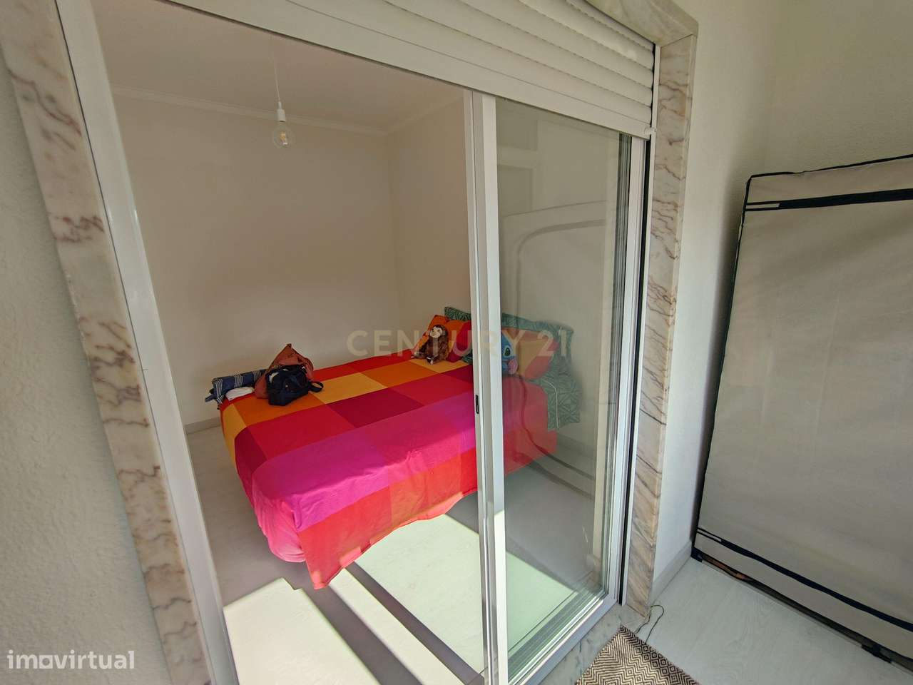 T1 Remodelado no Laranjeiro – Último Andar - Grande imagem: 5/17