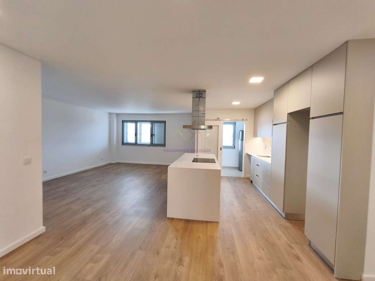 Apartamento T1 com Arrecadação Novo a Estrear - Grande imagem: 2/20