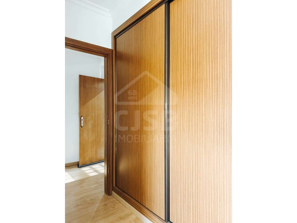 Apartamento T3 em Benavente - Excelente estado-21