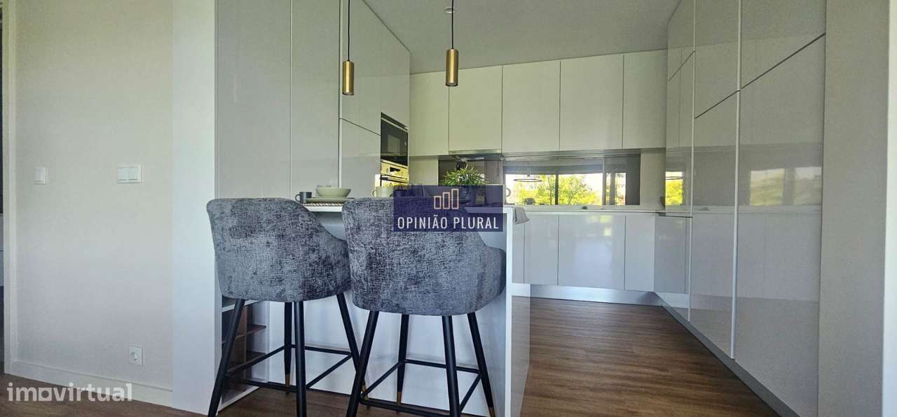 Aconchegante T2 em Avintes Pronto a Habitar Duas Frentes - Grande imagem: 4/27