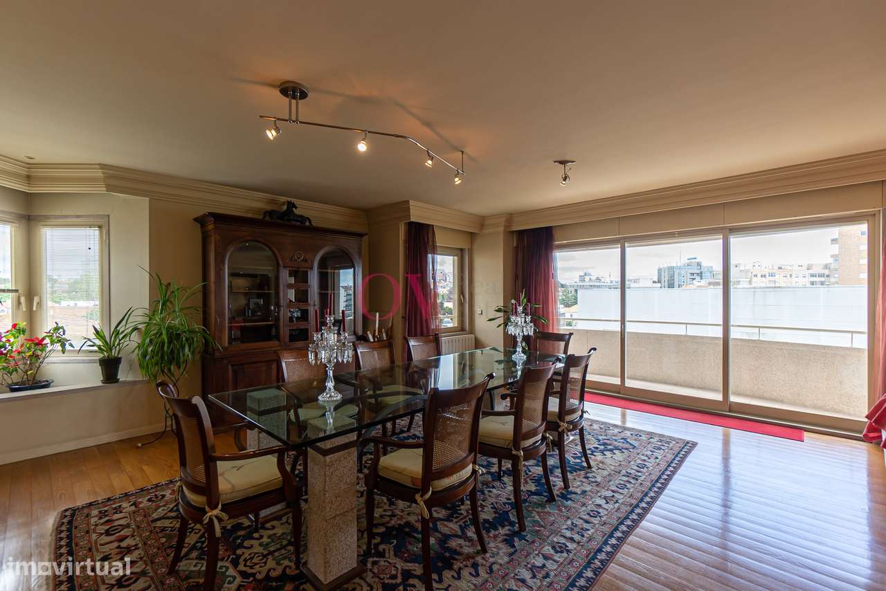 Para venda, apartamento T5 Rua Domingos Sequeira Porto, com varandas,-7