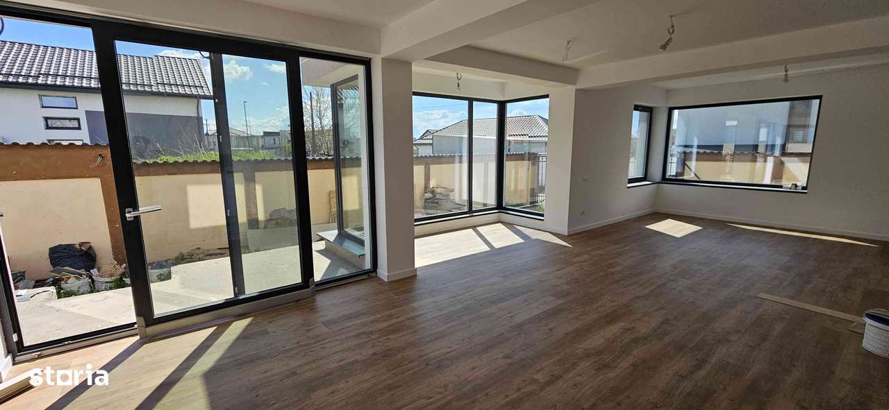 Casa S+P+E+M noua 380mp - Imagine principală: 4/11
