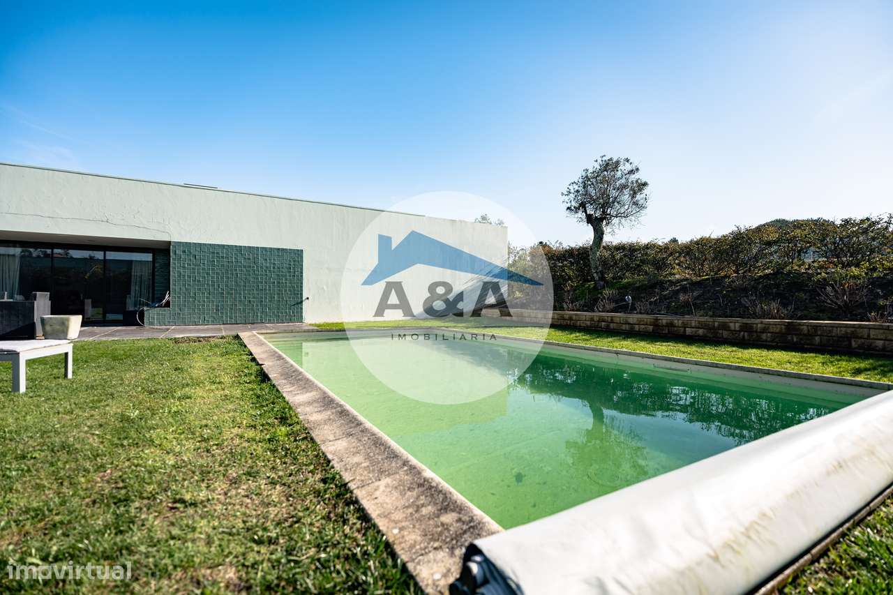 Villa Exclusiva de Arquitetura Contemporânea inserida na Natureza d...-6