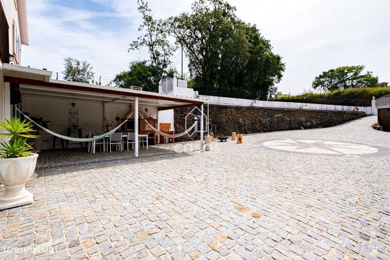 Quinta Exclusiva em Lever, Vila Nova de Gaia – Potencial de Investimen-7