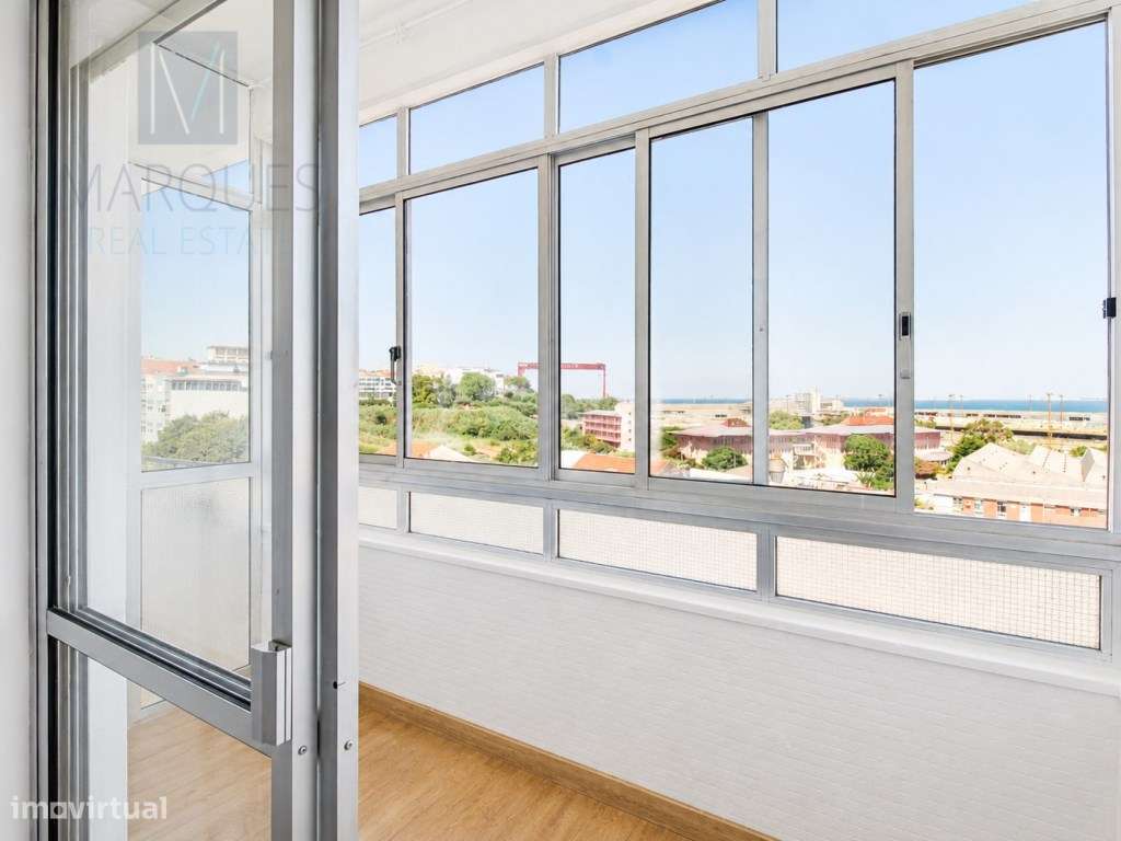 Apartamento T3 em Almada-22