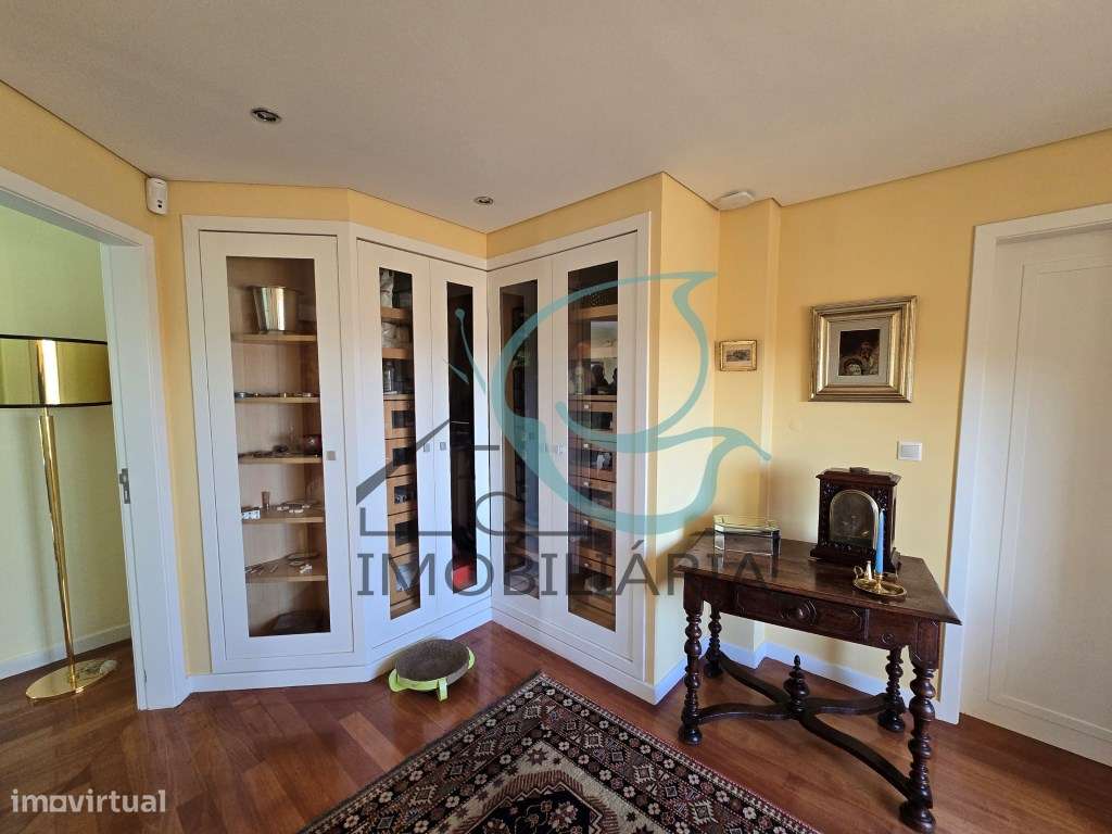 EXCLUSIVO - EXCELENTE APARTAMENTO DUPLEX DE 5 ASSOALHADAS, COM GARA...-43