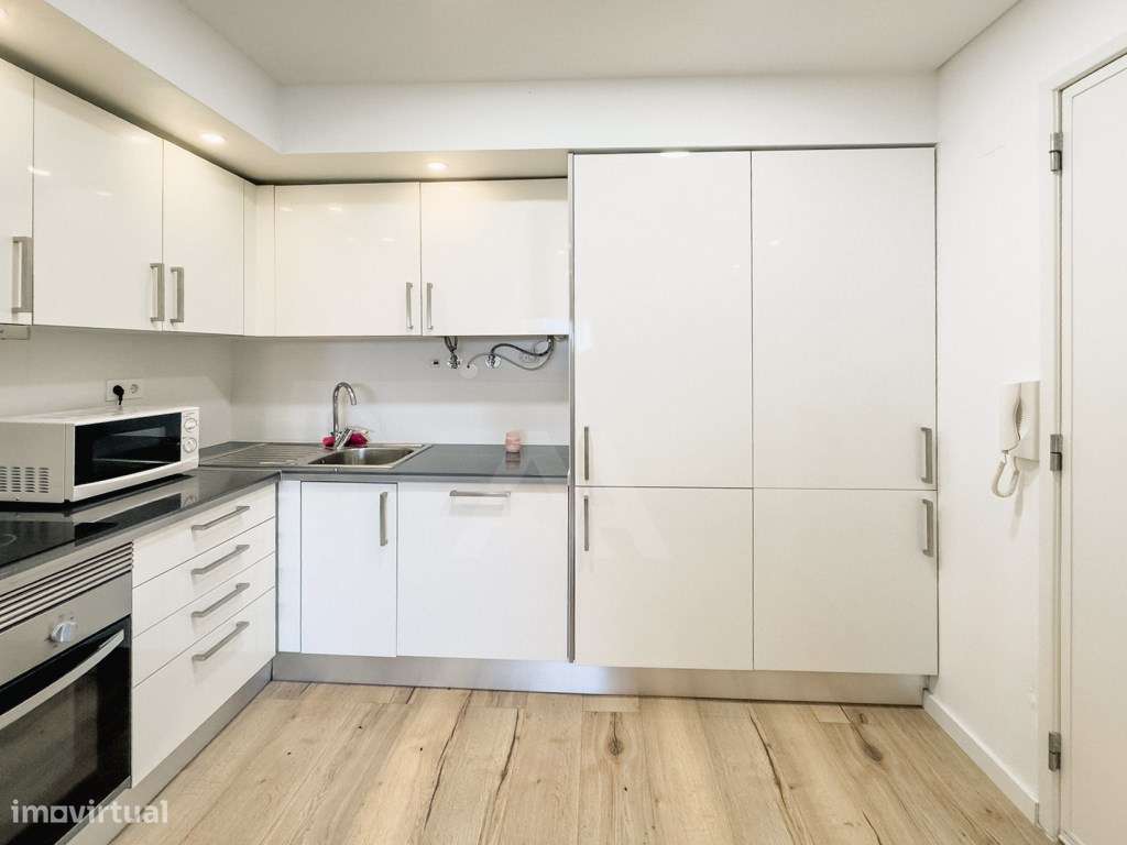 Apartamento T1+1 no Alto da Castelhana a 5 minutos de Cascais-6