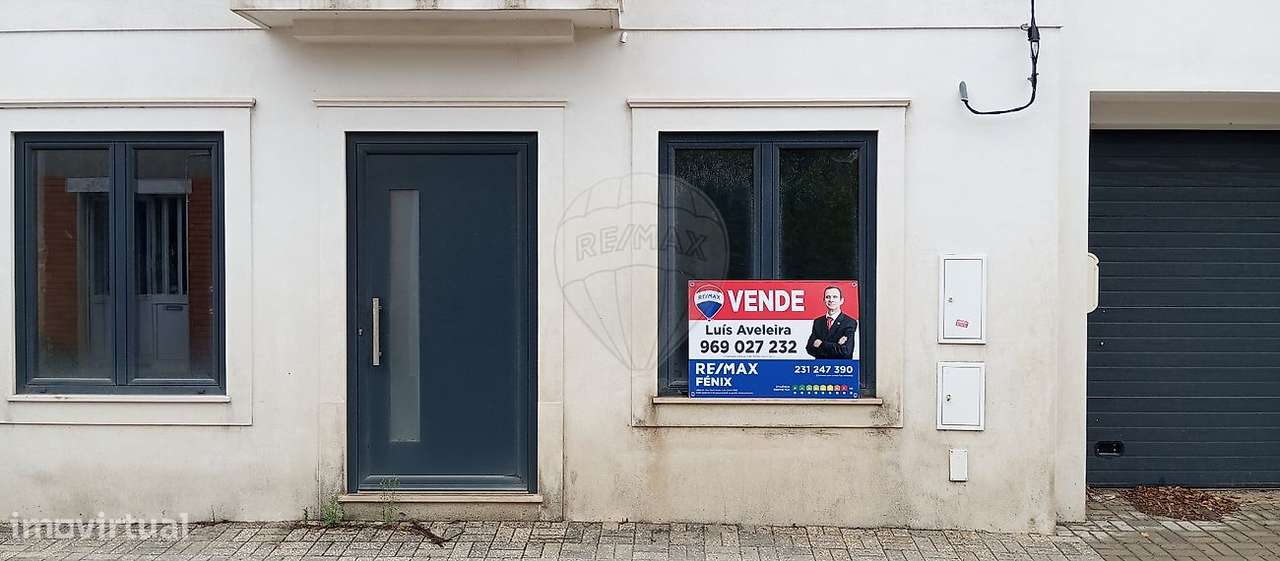 Moradia T4 para venda - Grande imagem: 2/6