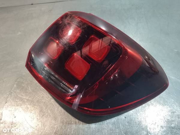 LAMPA TYLNA PRAWA DACIA SANDERO II 265506147R HATCHBACK - 8