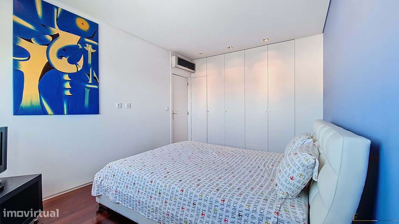 Apartamento T2 com garagem, em Árvore-15