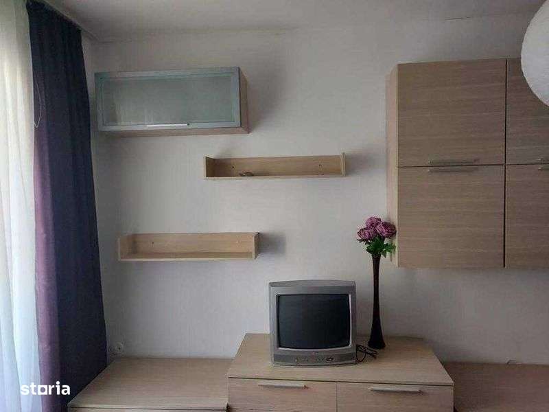 Inchiriez apartament 2 camere  Brasov -> zona Codrul Cosminului - Imagine principală: 5/8