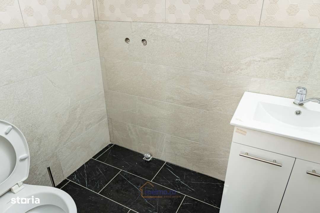 Casa renovata, spatiu pentru familie si gradina - Moinesti-16