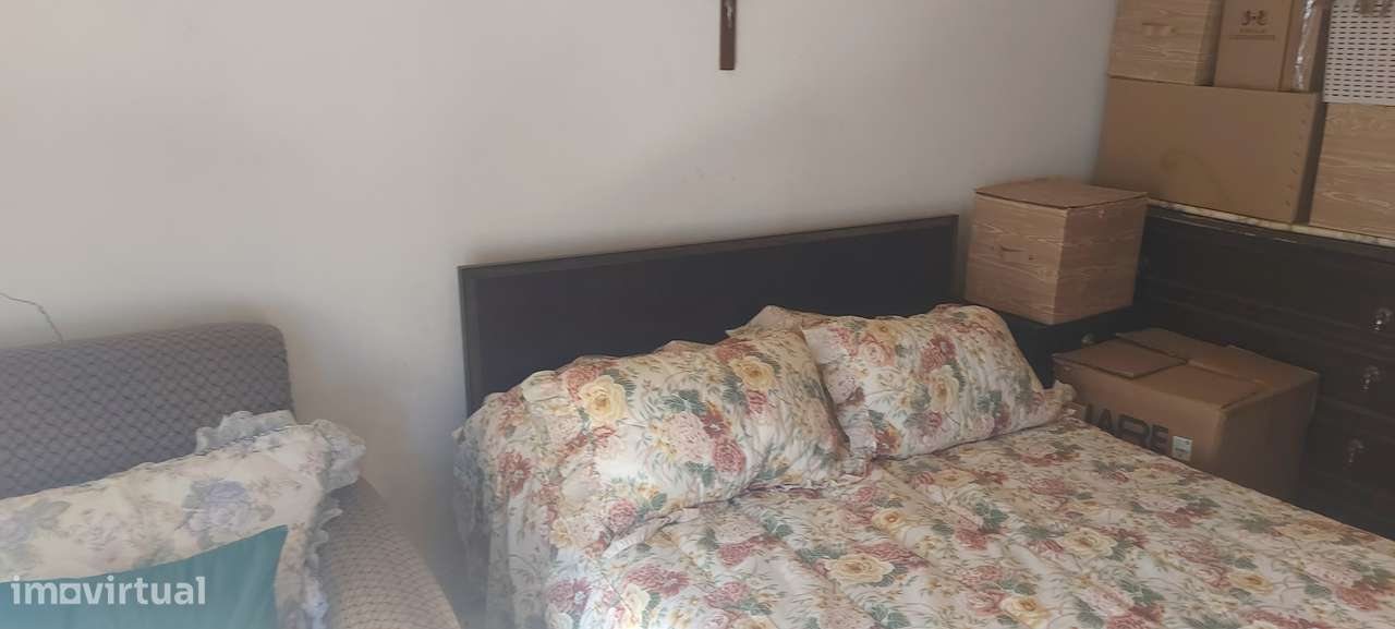 Moradia em Banda em Valada do Ribatejo - Oportunidade com Potencial-5