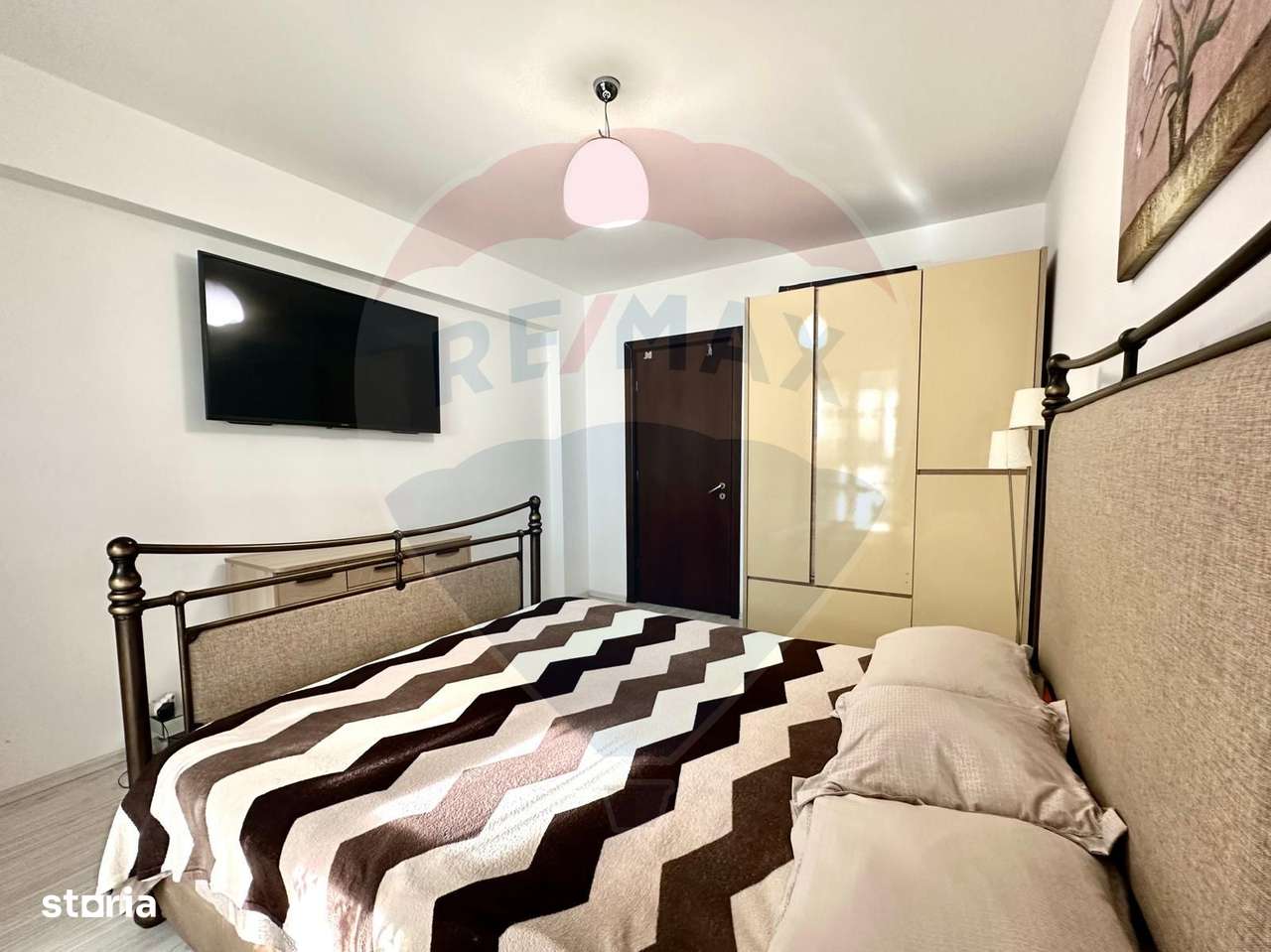 DE VANZARE Apartament 2 camere spatios, pret avantajos - Imagine principală: 4/19