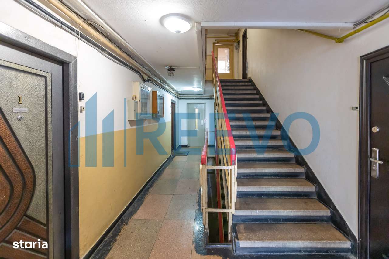 Apartament de vanzare cu doua camere, decomandat - str Cornisa Bistrit-15
