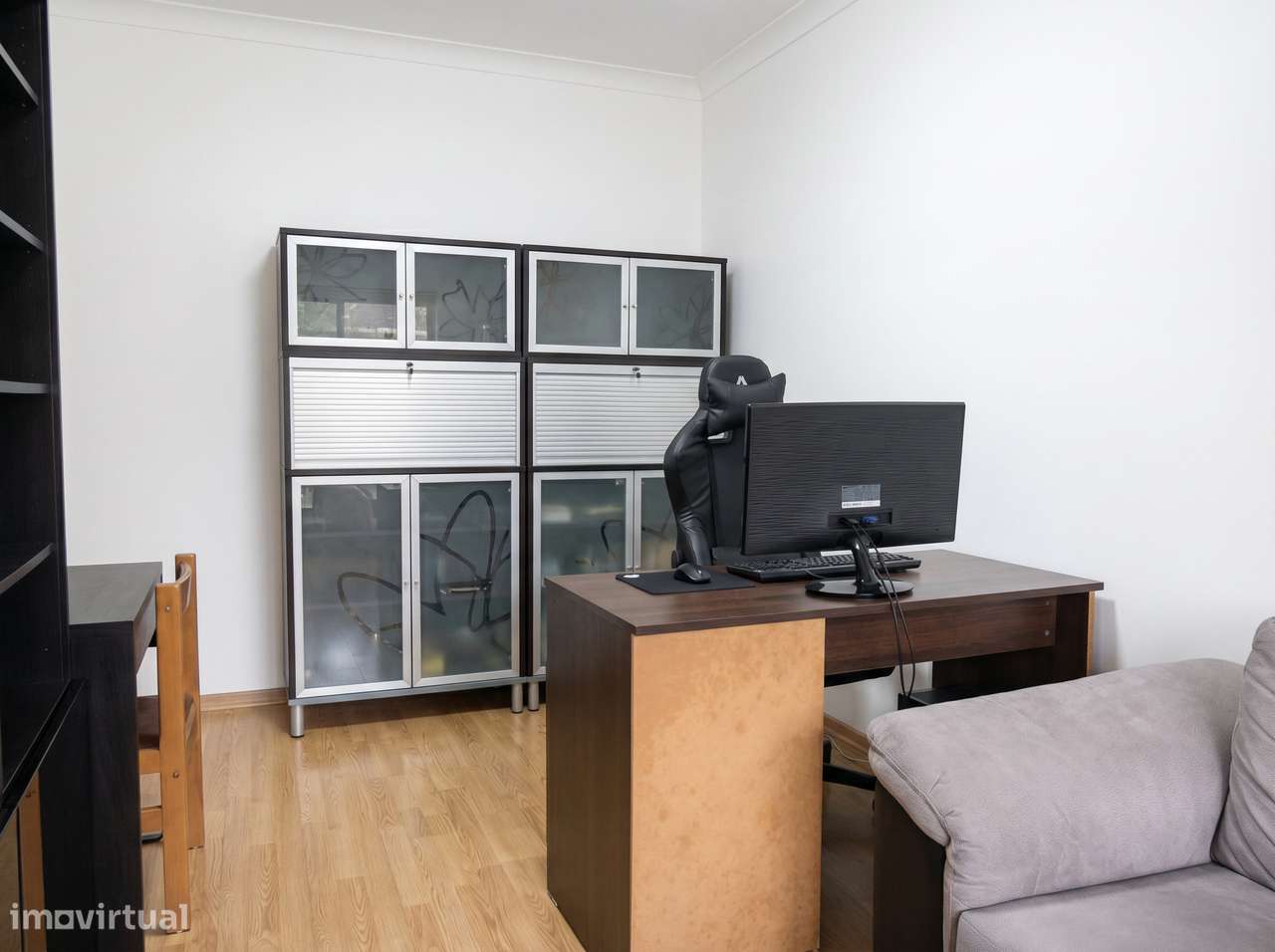 T3 com varanda, garagem, localização privilegiada e 128 m²!-10