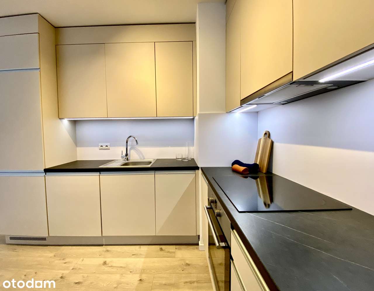 0% Prowizji! Nowoczesne 2-pokojowe mieszkanie w Śródmieściu!-11