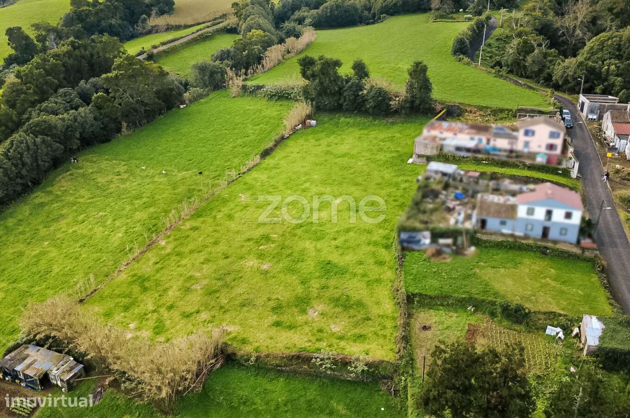 Terreno Rústico com Enquadramento Urbano. Santo António, Ponta Delg... - Grande imagem: 4/18