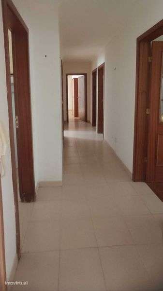 Apartamento T4 Em Beja