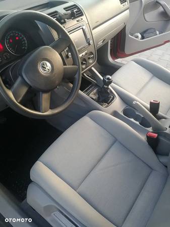 Volkswagen Golf V 1.6 FSI Comfortline - 12