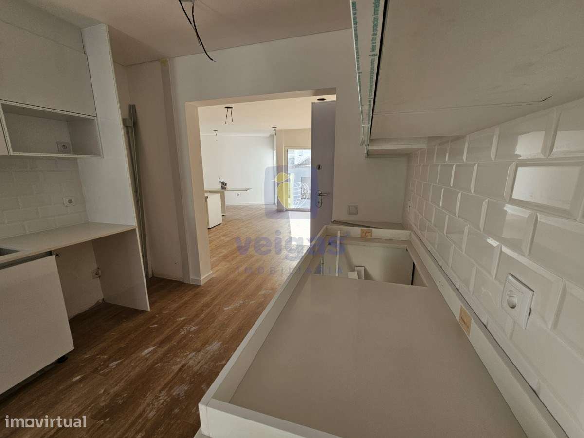 T2  Novo no Centro de  São Martinho do Porto - Grande imagem: 5/13