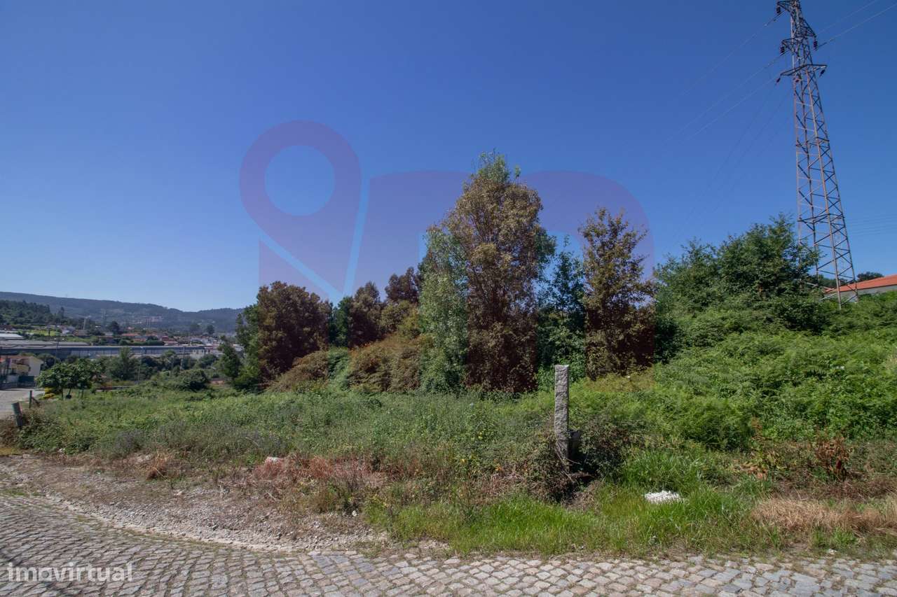 Terreno Para Construção  Venda em Moreira de Cónegos,Guimarães - Grande imagem: 5/6