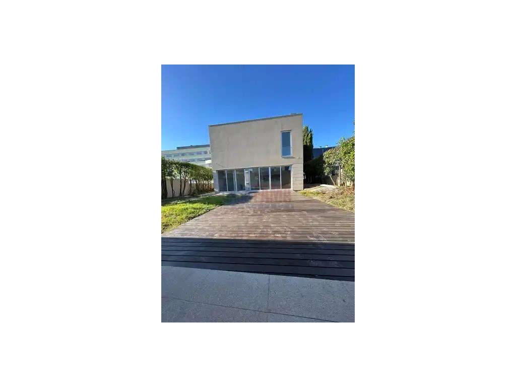 Moradia T4 de Luxo no Centro da Trofa-6