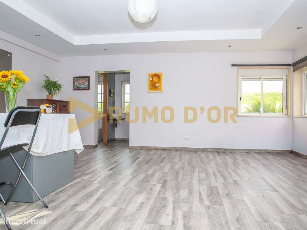 Moradia Exclusiva com áreas Independentes - junto a Arruda dos Vinhos-29