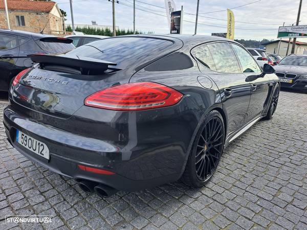 Porsche Panamera - 8