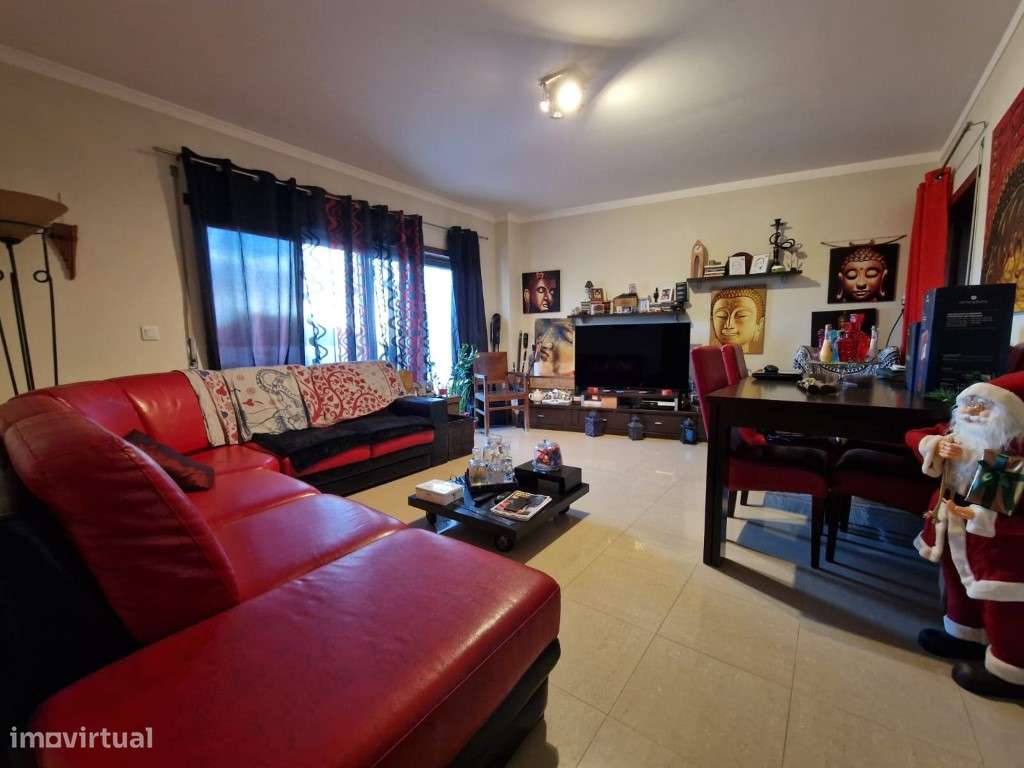 Apartamento T2 em Sesimbra com vista para o Castelo-15