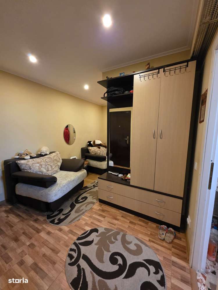 2 camere, decomandat, zonă ultracentrală, etaj intermediar, mobilat-5