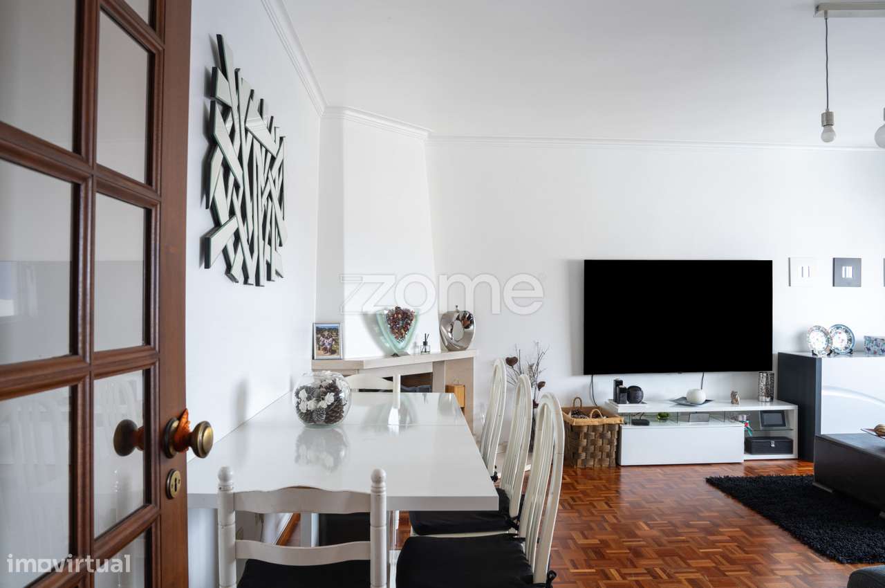 T2 em Mem Martins - Grande imagem: 4/20