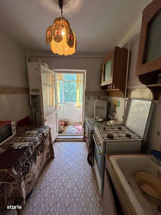 Apartament 3 camere confort 1 decomandat, Progresu, etaj 3. - Imagine principală: 4/5