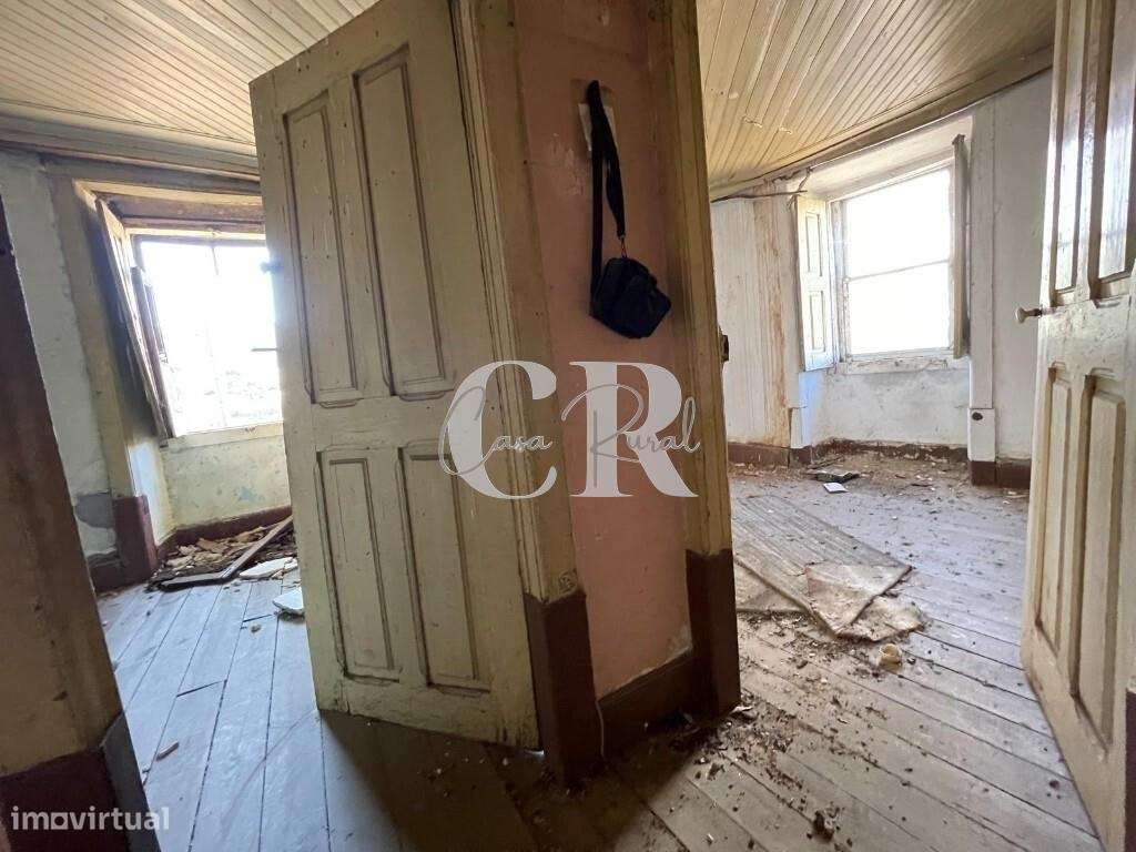 6 Prédios Urbanos e um Terreno Rústico para Renovação – Lousã-9