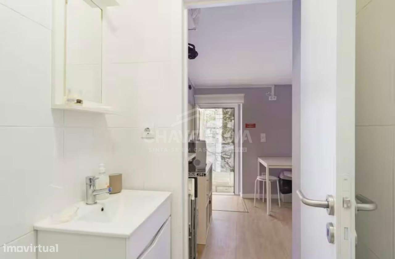 Moradia T1 típica com licença A.L em campanha Porto-4