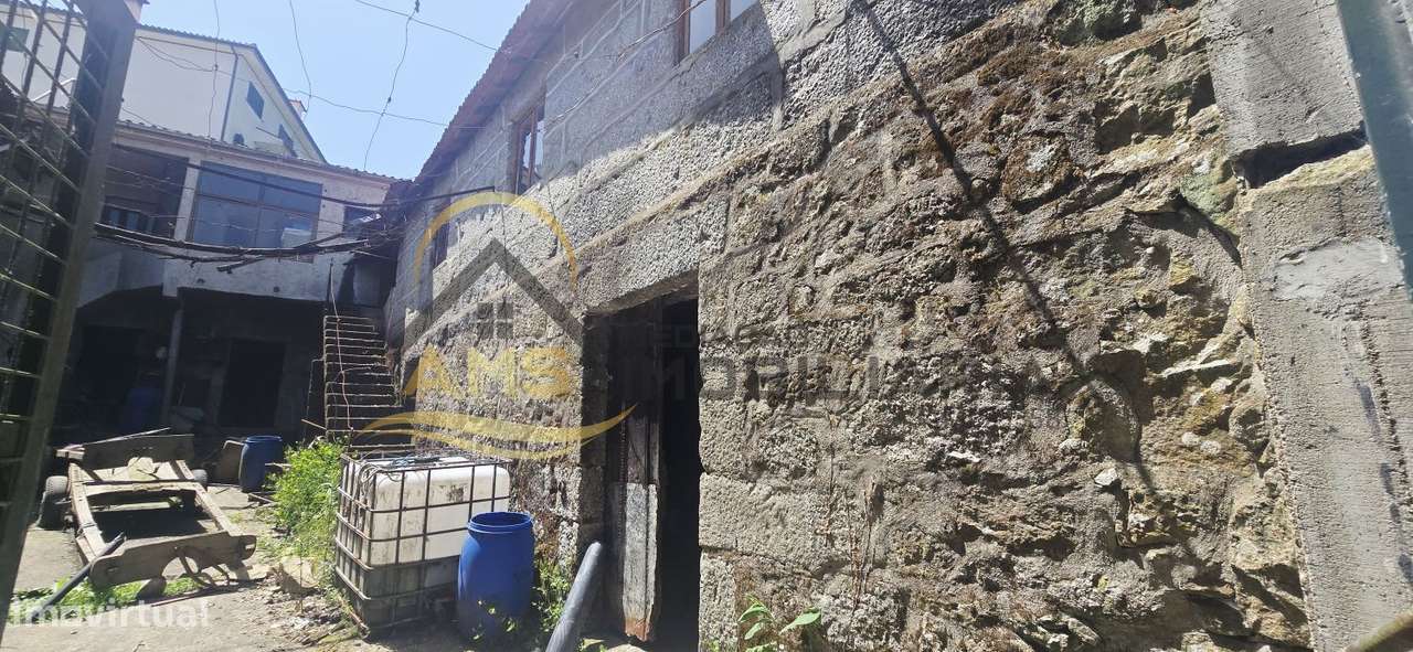 QUINTA A DOIS PAÇOS DA CIDADE COM 2,5ha-7