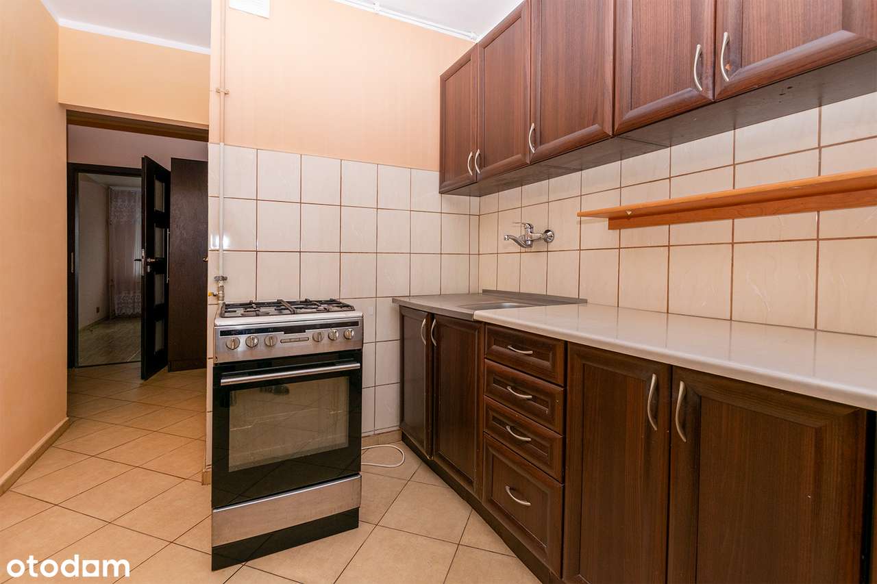 Na sprzedaż mieszkanie 3 pok. w Chodzieży. Balkon.-2