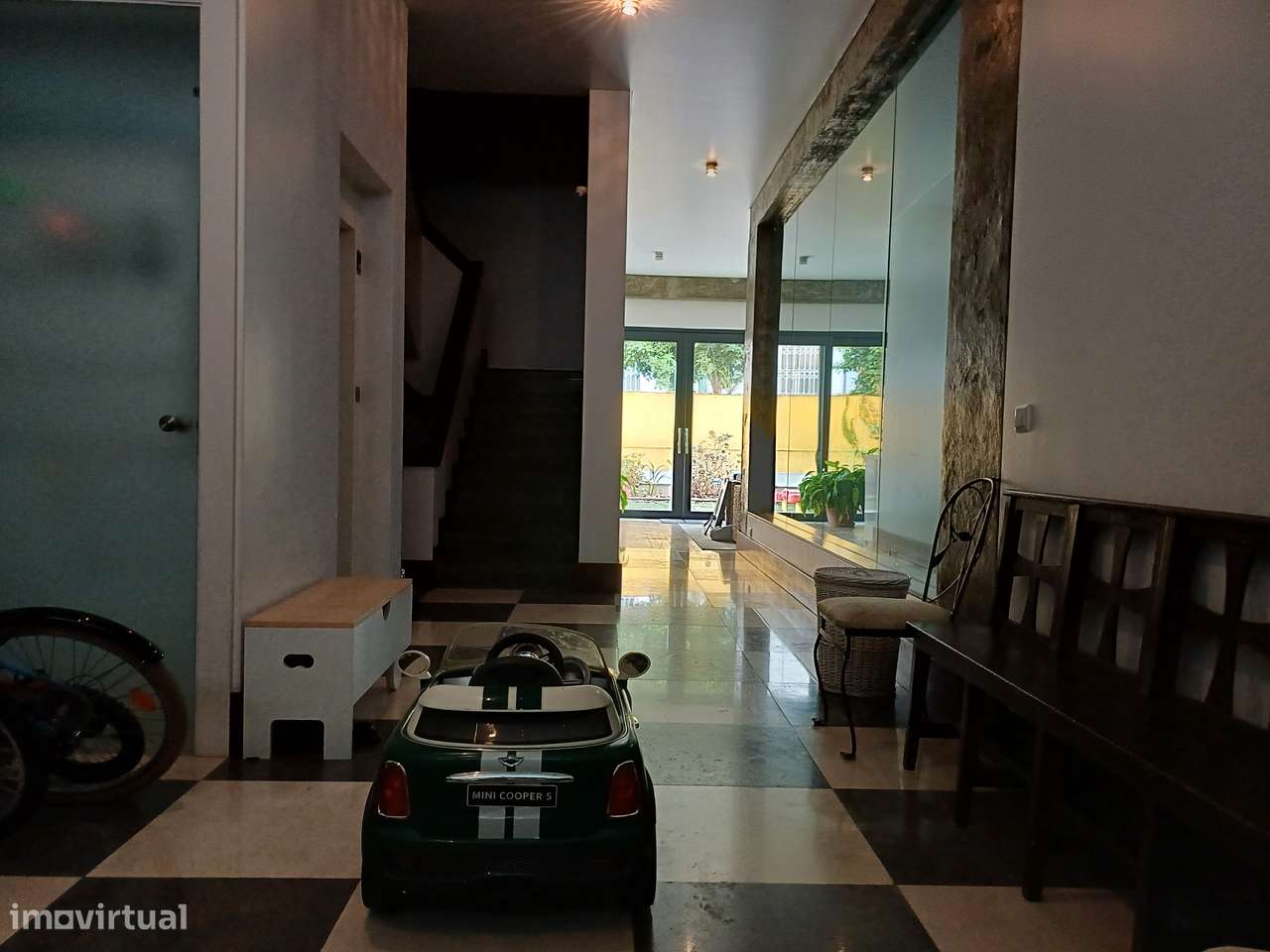 Prédio p Familia com Jardim jtº Praça Espanha e São D.Benfica-35