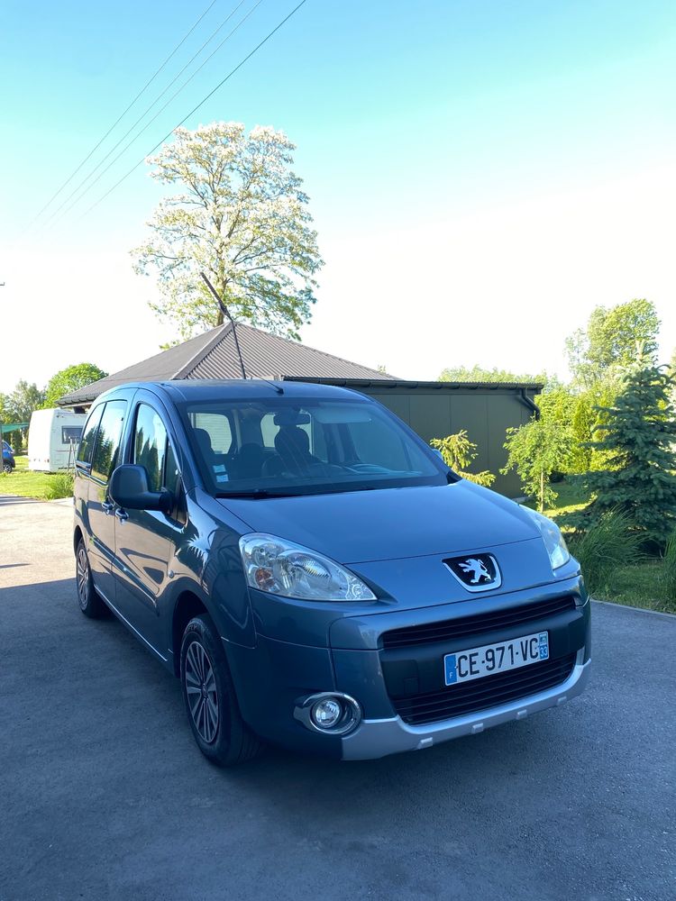 Peugeot Partner II 2012