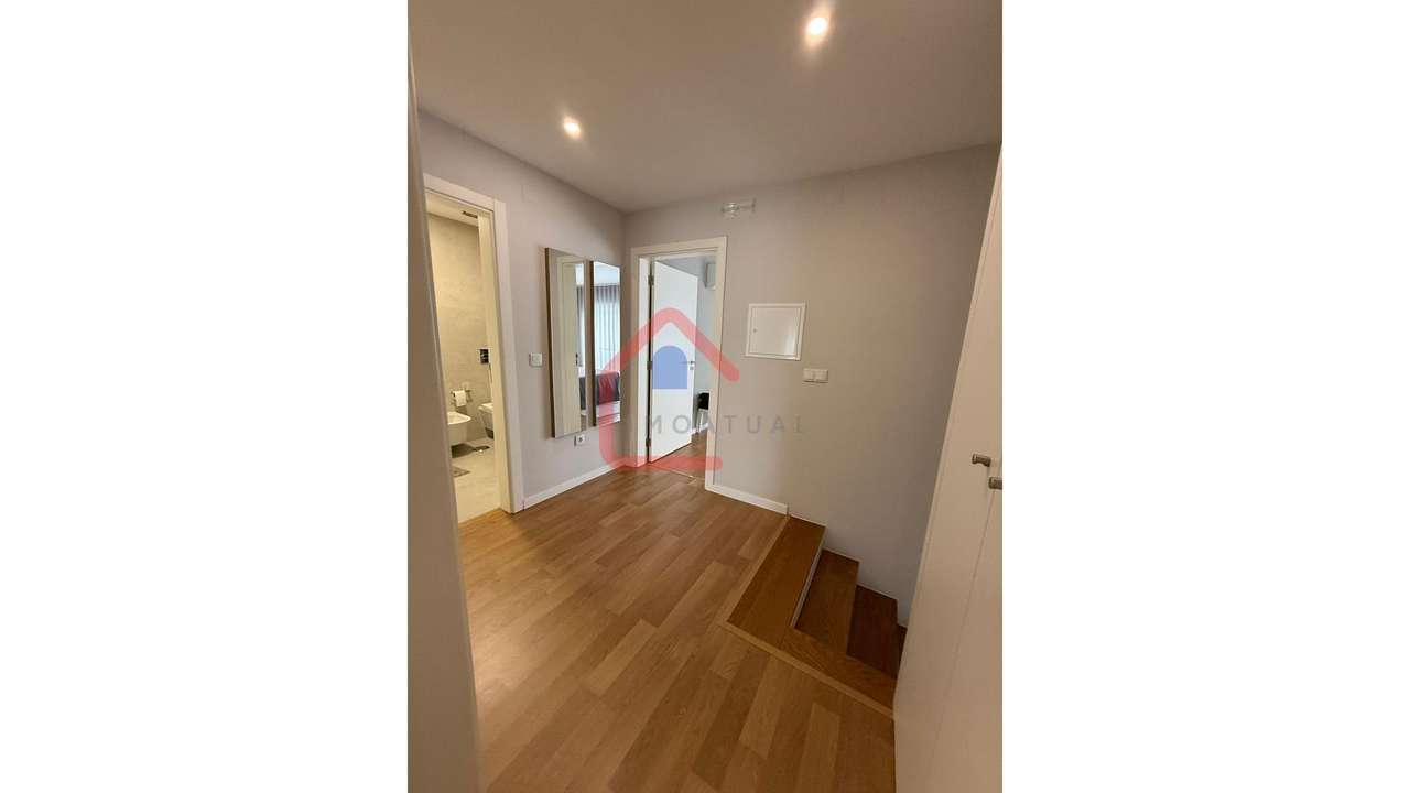 Apartamento T3 em Portugal-1