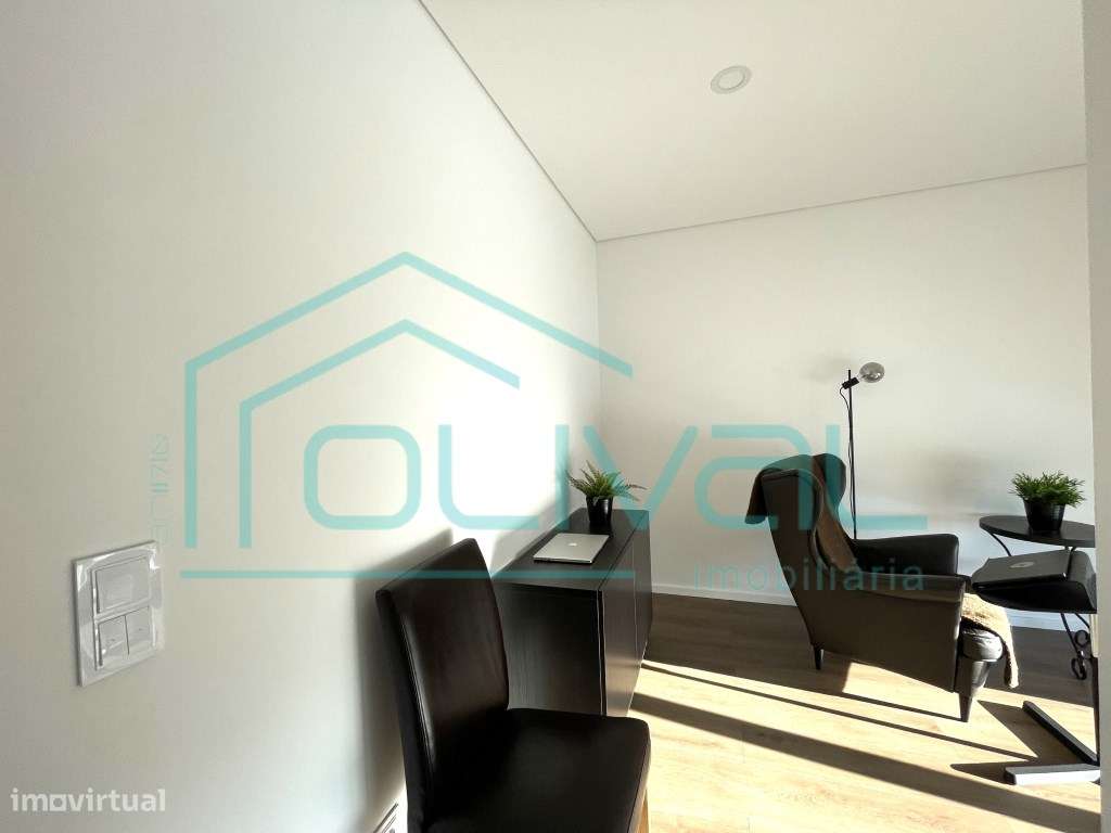 Moradia T3+1 Moderna com Piscina Privada - Conforto, Elegância e Fu...-24