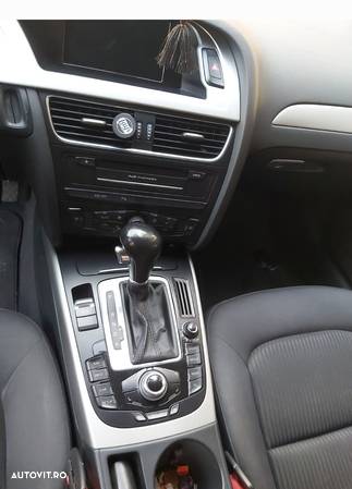 Audi A4 2.0 TDI Multitronic Avant - 5