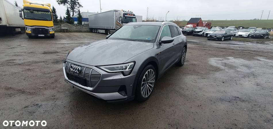 Audi e-tron 50 quattro S line - 8