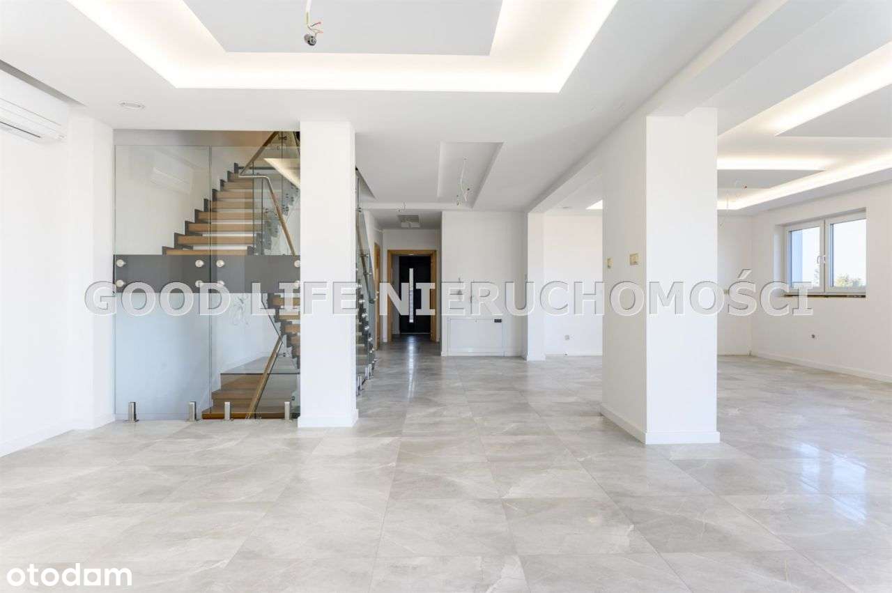 Przestronne Bliźniaki 345,94 M2 / Św. Marcina-1