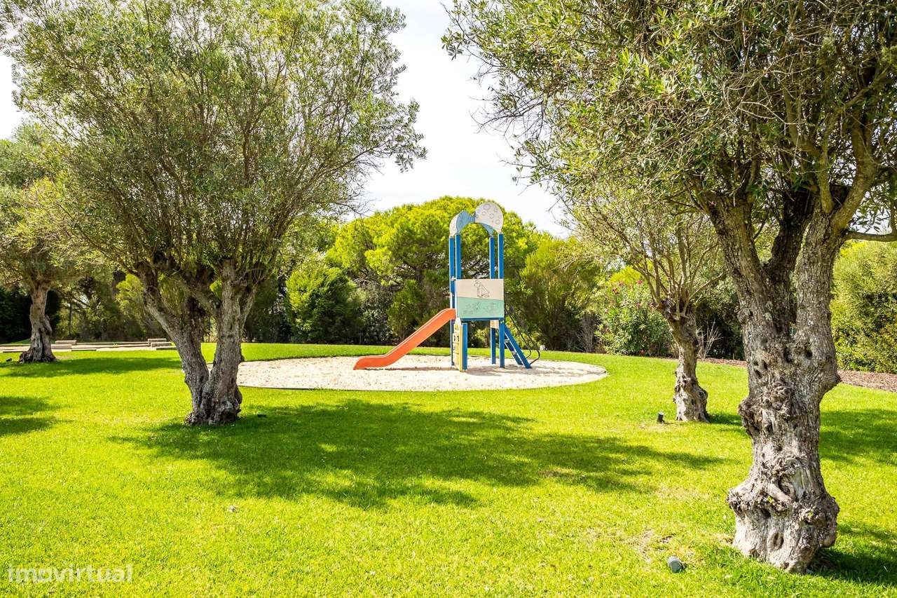 Moradia de Luxo em Condomínio Exclusivo com Piscinas no Carvoeiro-51