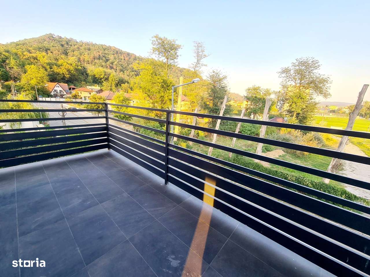 Apartament 3 camere de vanzare-8