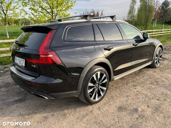 Volvo V60 Cross Country T5 AWD - 6