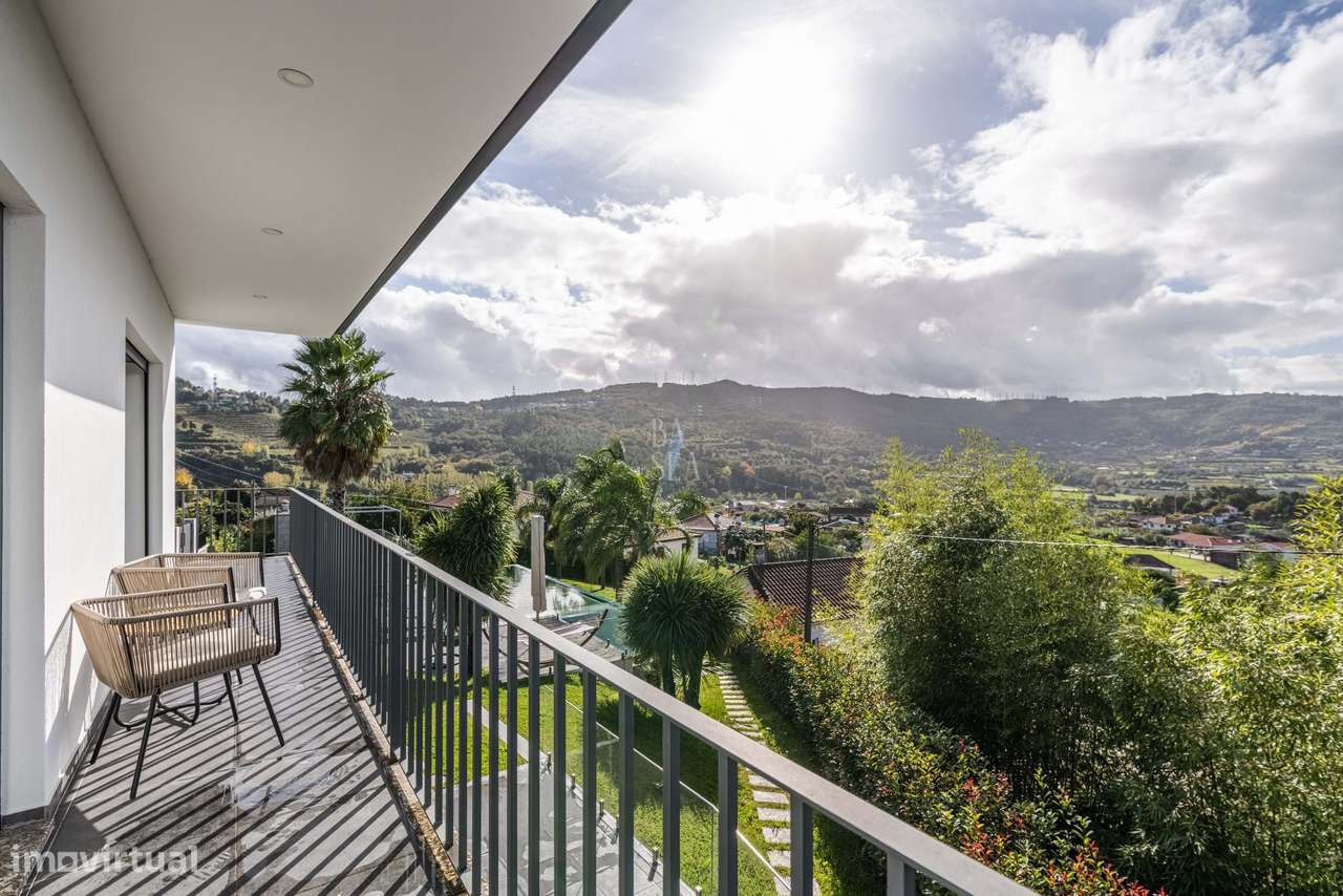 Morada individual com 4 suítes e piscina em Geraz do Minho - Póvoa de-24