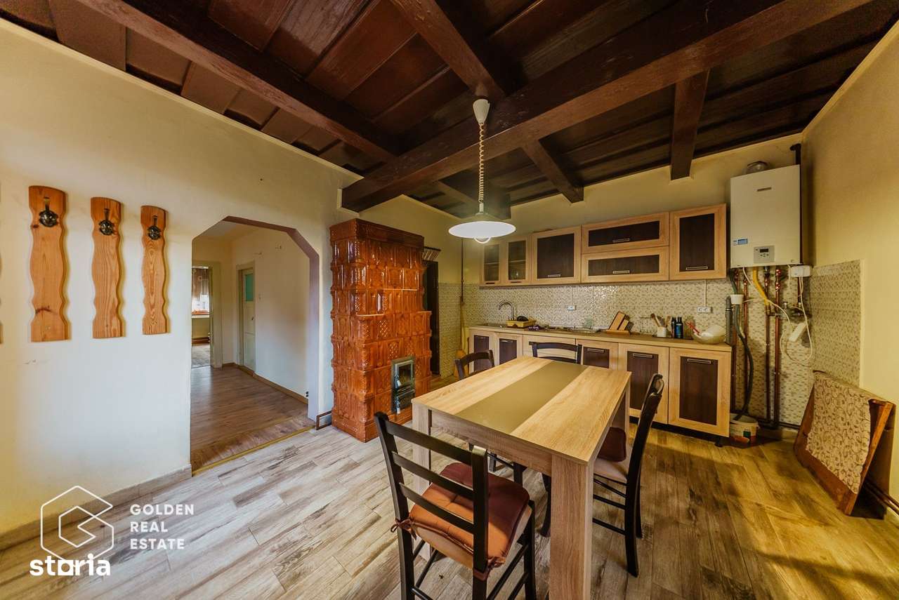 Casa in Ineu, cu teren de 1522 mp, comision 0%-0